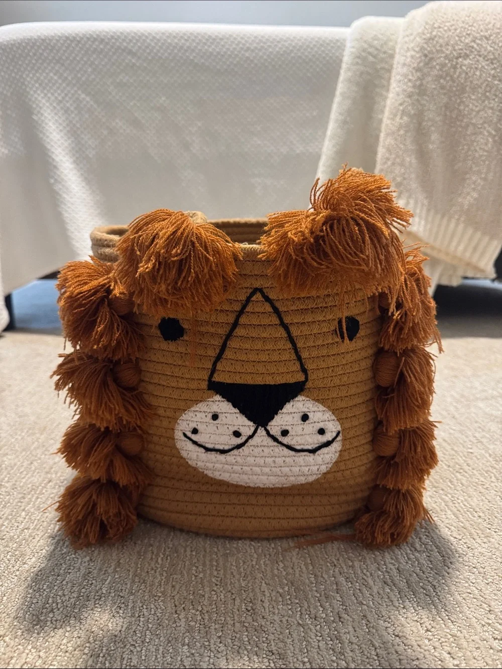 Pillowfort Kids Lion Storage Basket